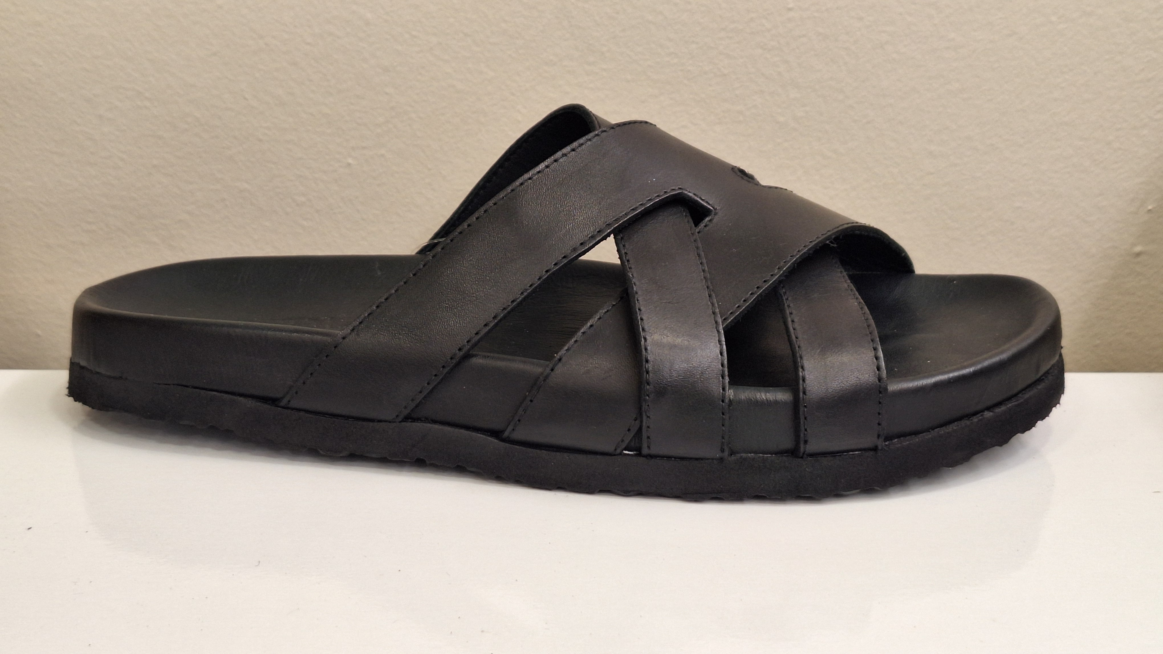 Potenza 605 negro